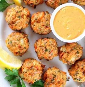 Salmon Cakes with dipping sauce